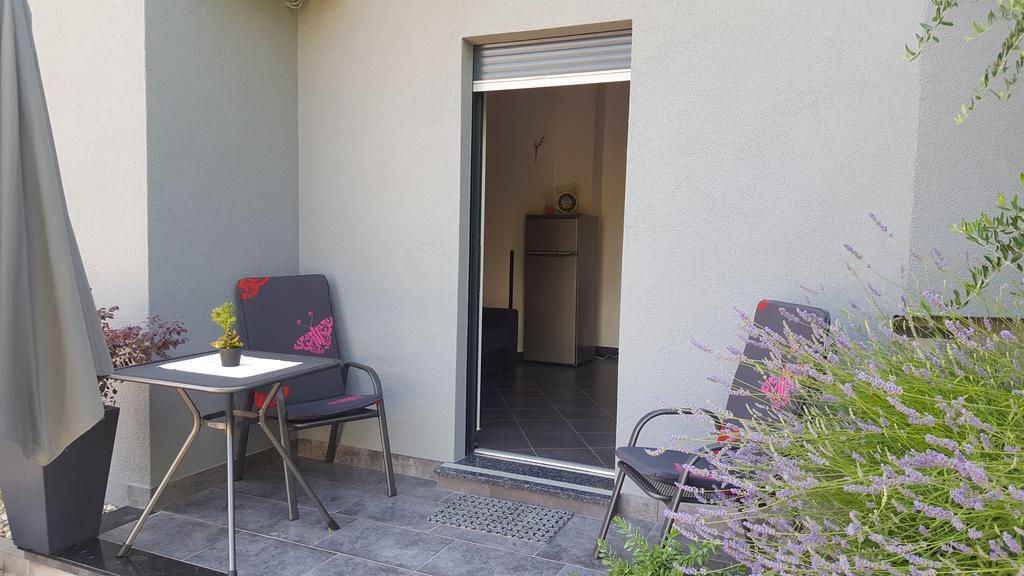 Rogic Apartment Lovran Exterior photo